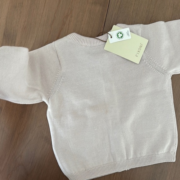 Fixoni Beige Cardigan with Shell Design - Picture 7 of 7